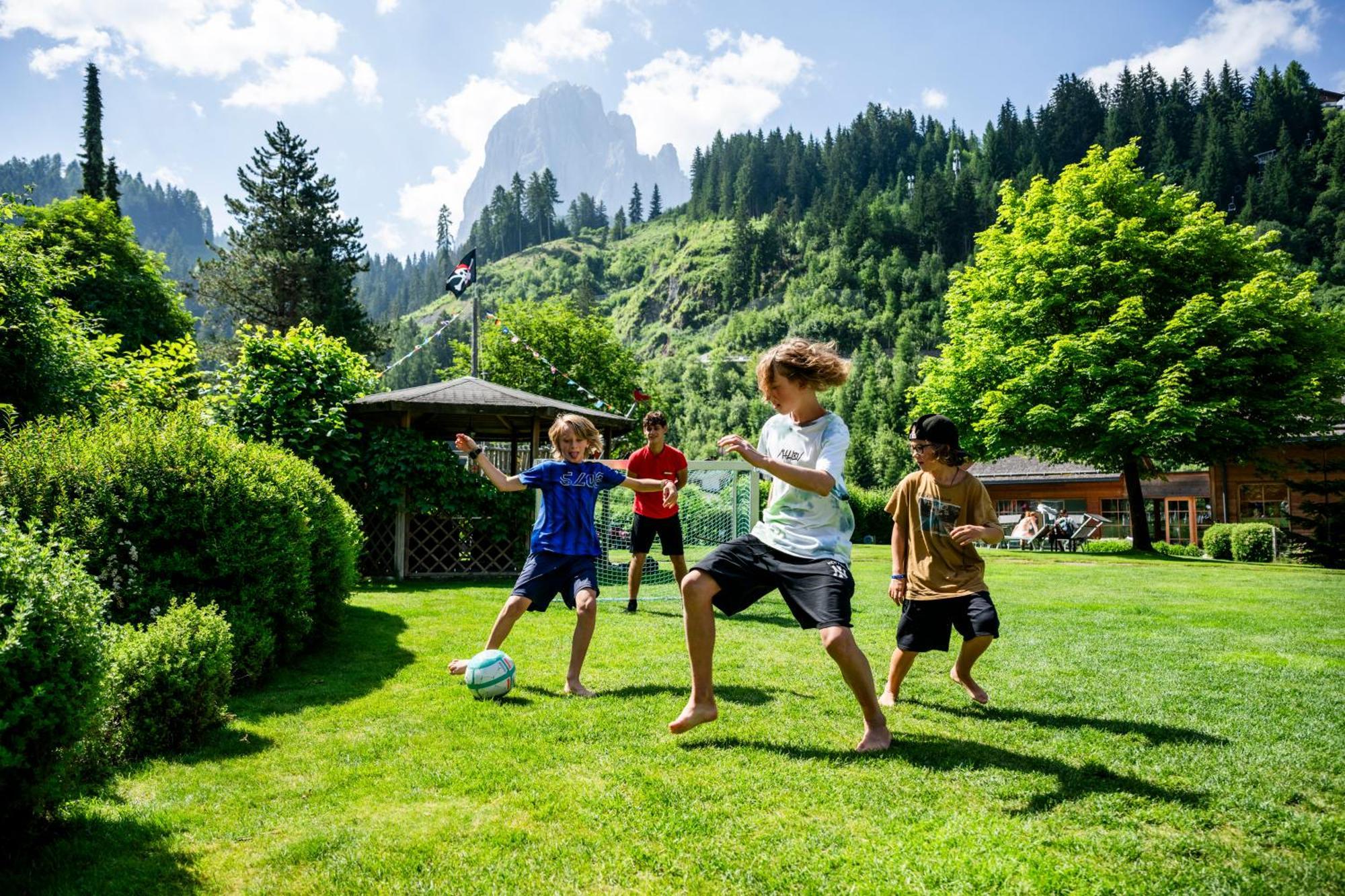 Family Hotel Posta Santa Cristina Val Gardena Exterior foto